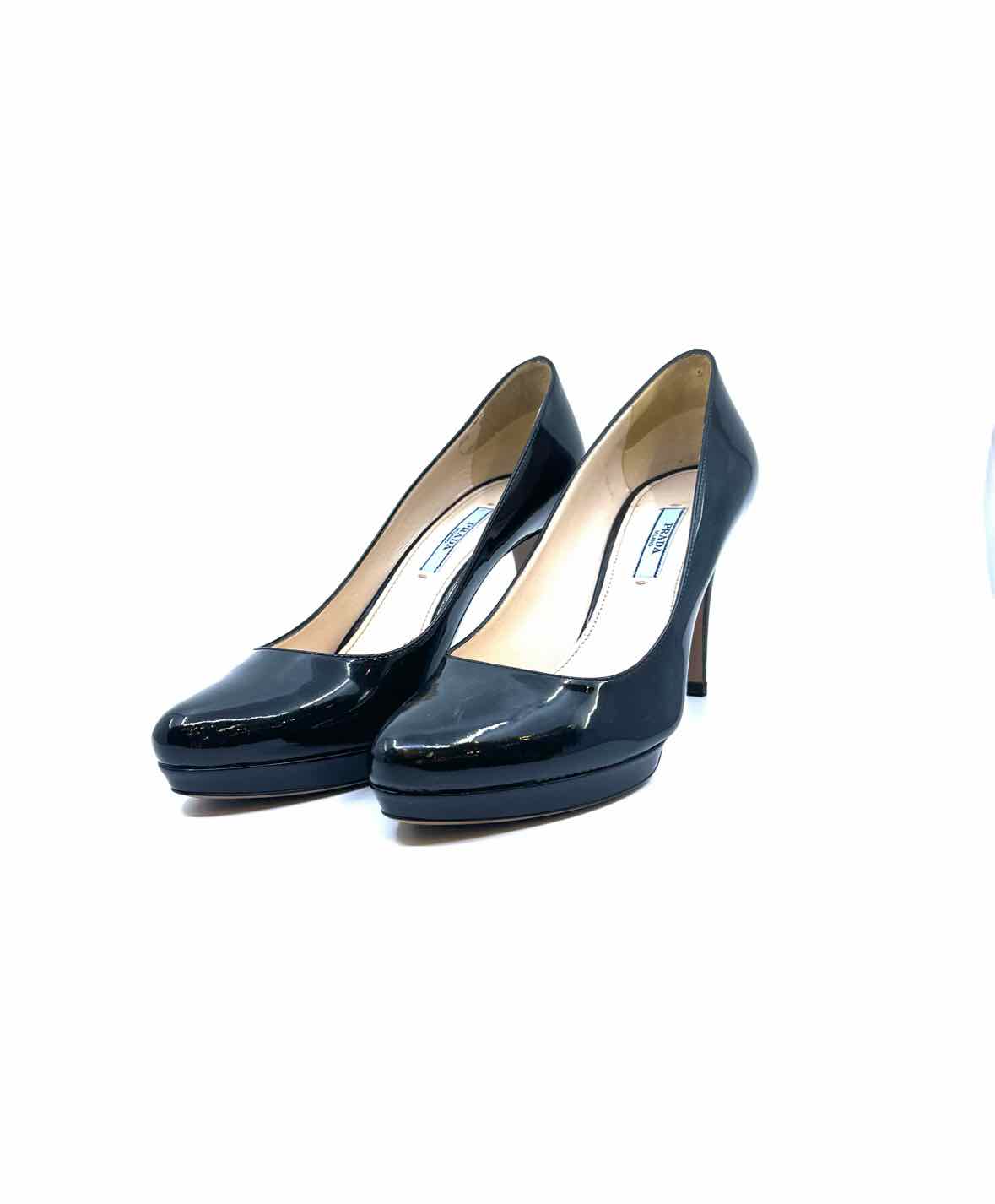 PRADA Size 8.5 Black Patent Leather Pumps