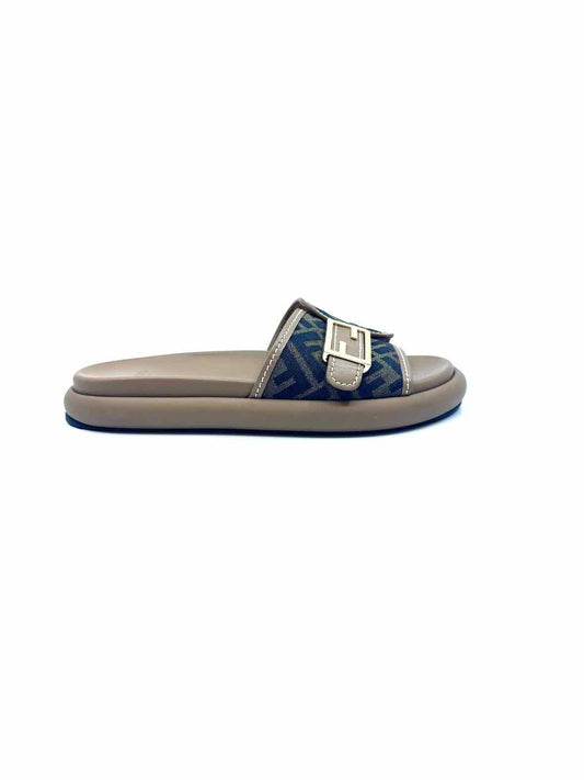 FENDI Size 7.5 Brown Canvas, Leather Zucca Slide