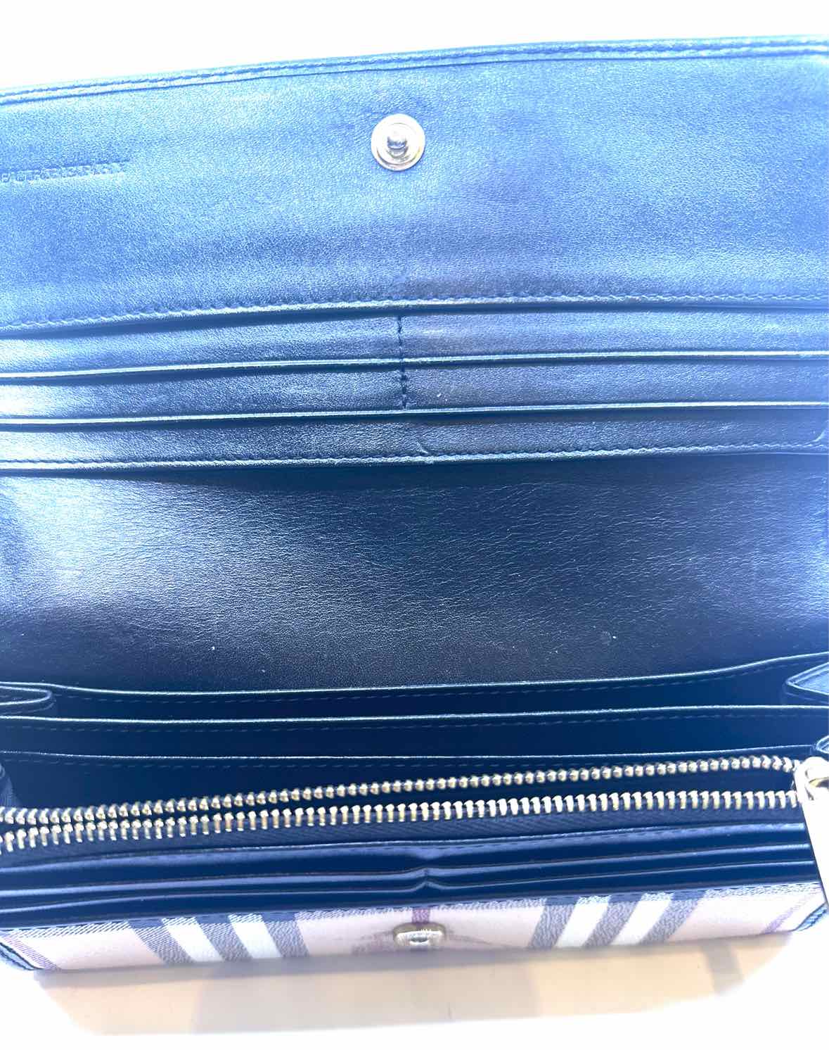 BURBERRY Black & Beige Wallet