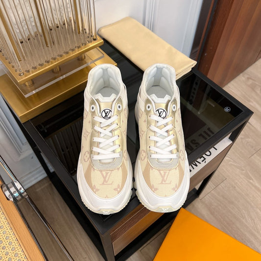 Louis Vuitton RUN 55 SNEAKER BEIGE