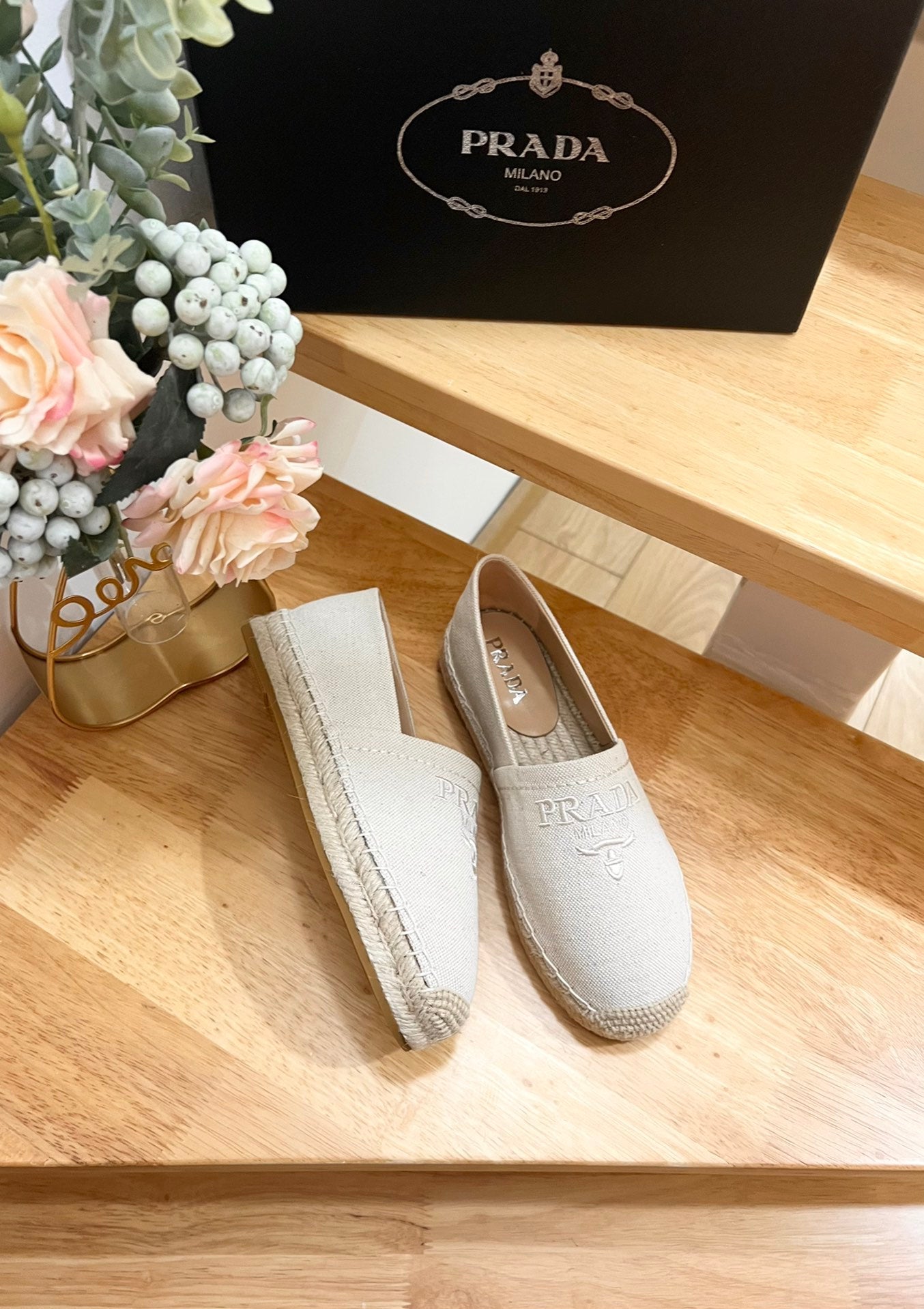 PRADA espadrilles beige canvas