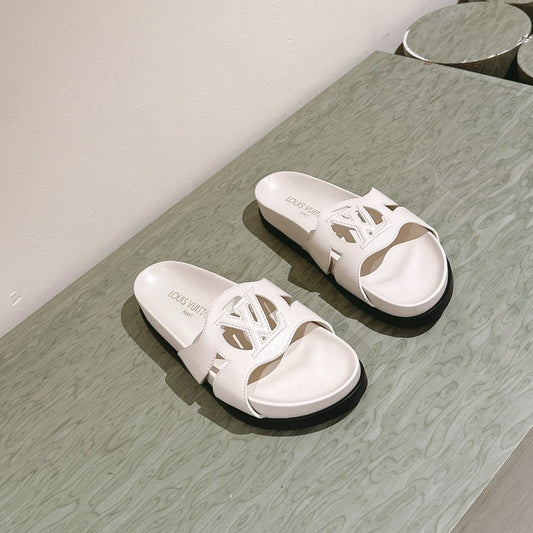 Louis Vuitton sandal isola flat mule cream calfskin
