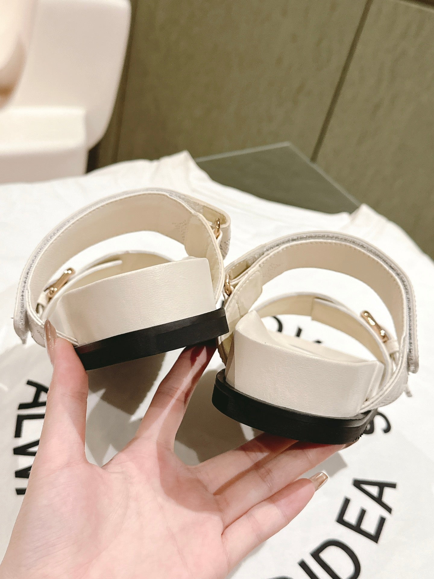 Louis Vuitton sandal mule bomdia cream calfskin