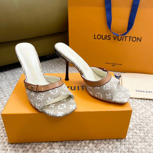 Louis Vuitton neo revival 90 grey monogram denim calfskin