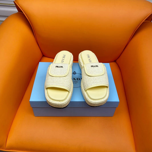 PRADA Crochet Mule 20 Vanilla