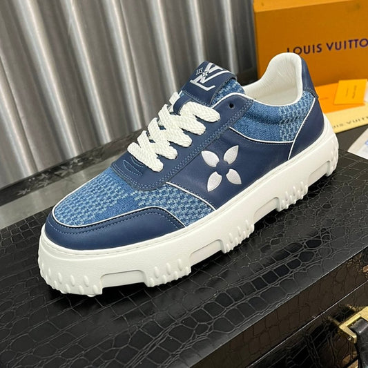 Louis Vuitton SNEAKER IN NAVY BLUE MONOGRAM CALFSKIN AND DENIM