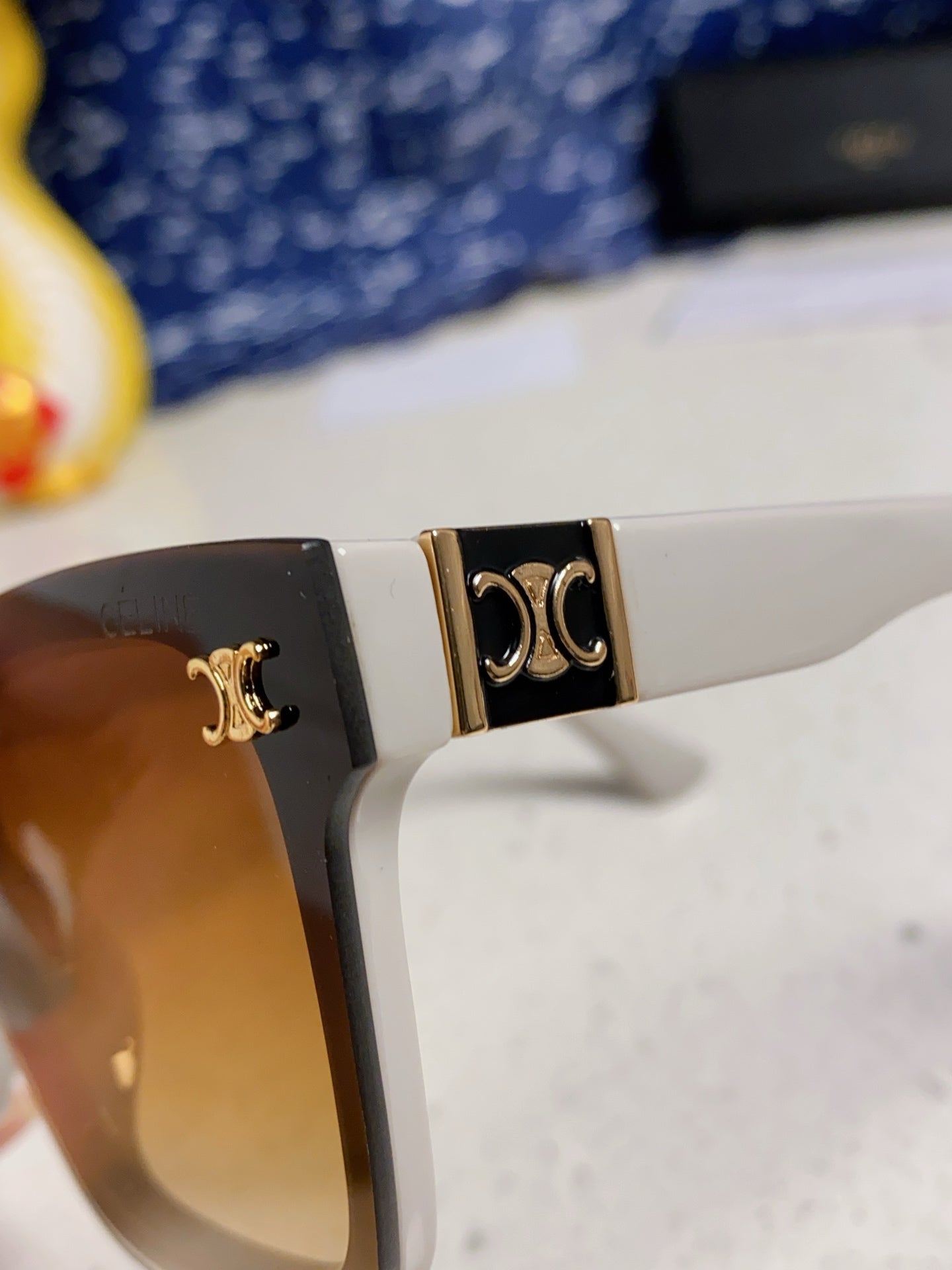 Celine TRIOMPHE SUNGLASSES 548633 IN IVORY ACETATE