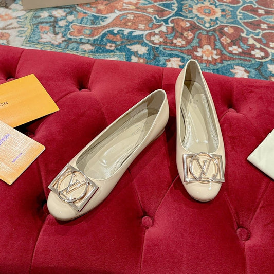 Louis Vuitton Shake Flat Ballerina Beige Lambskin