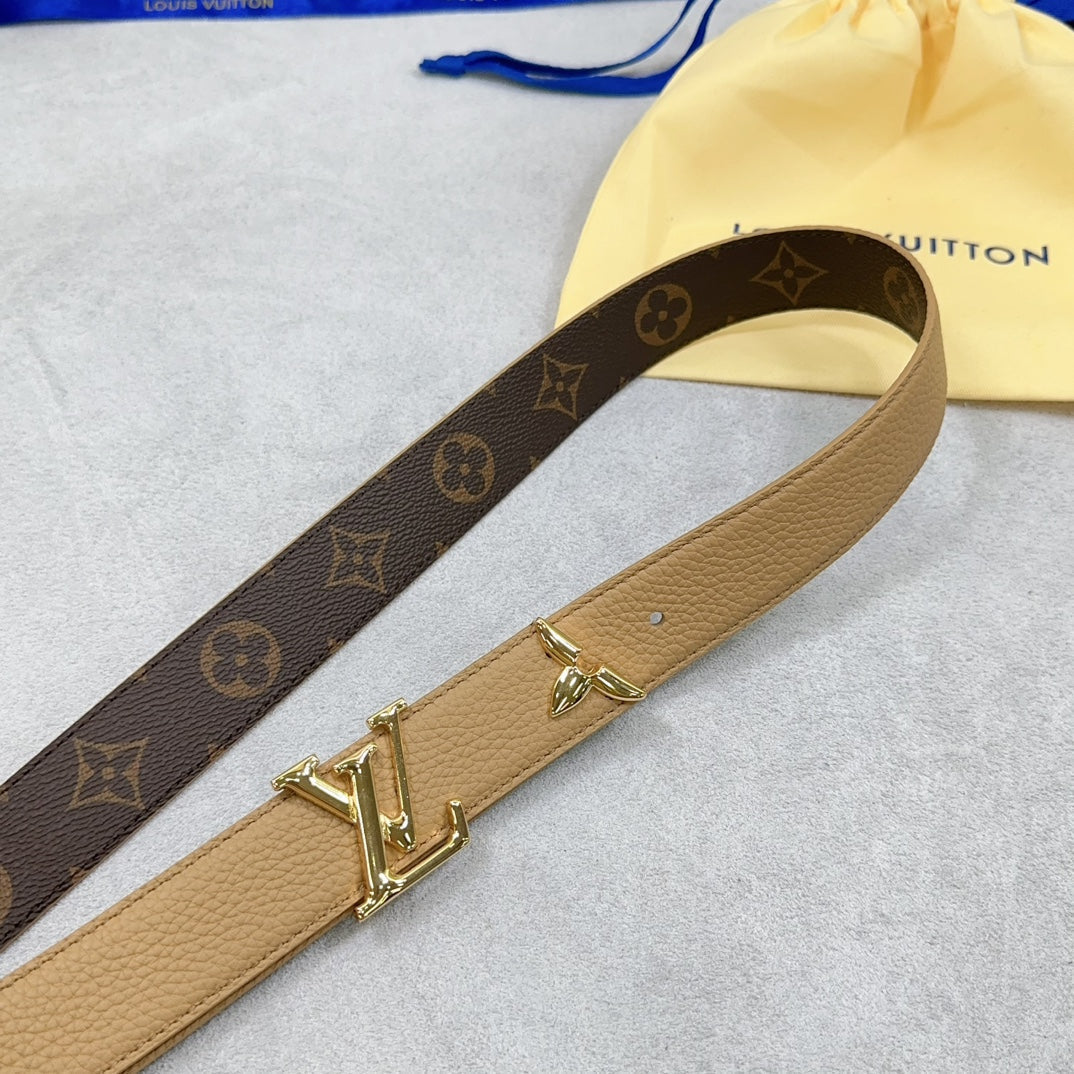 Louis Vuitton Pretty 30mm Reversible Belt Beige Grained Calfskin