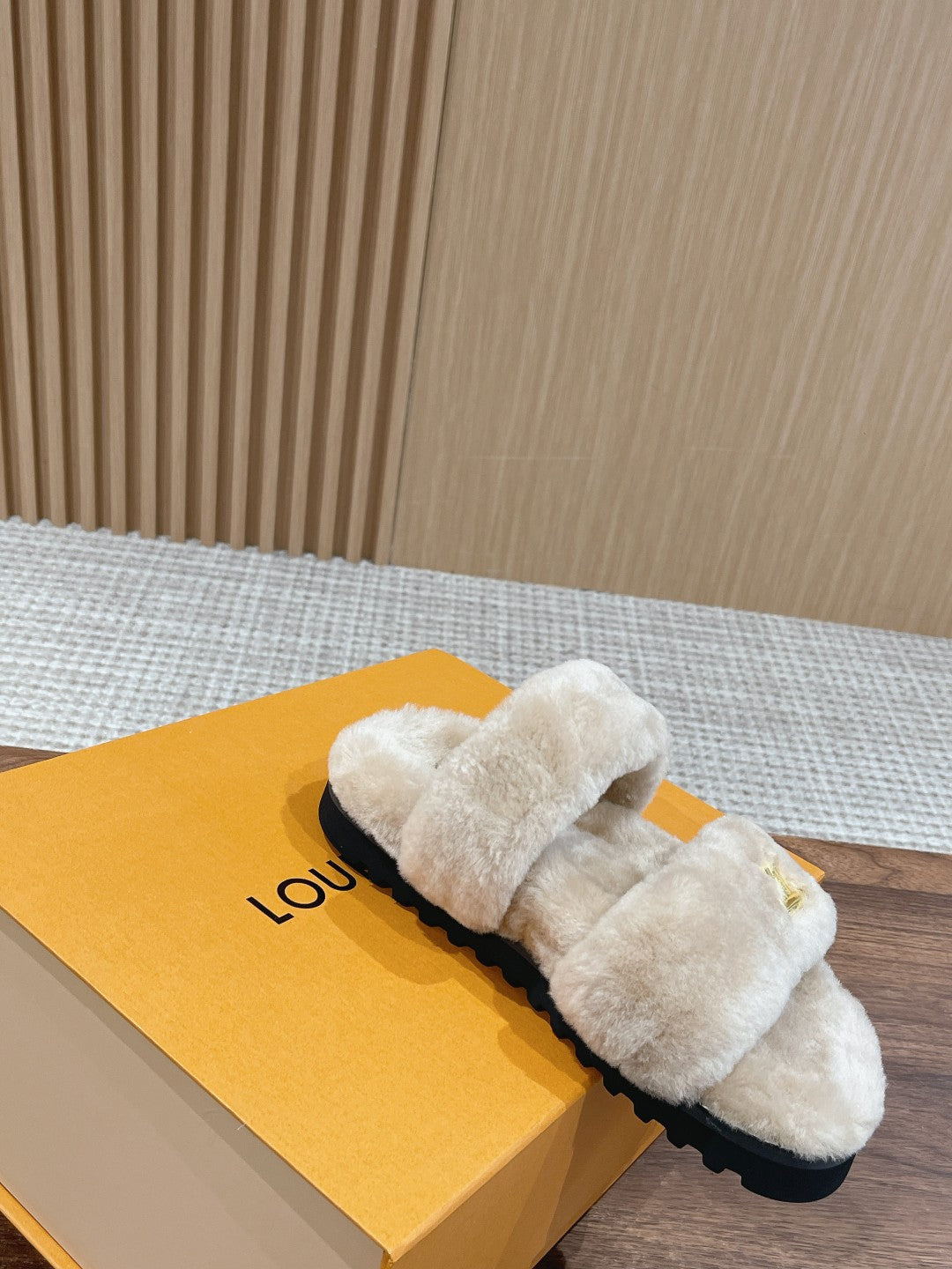 Louis Vuitton Sunset Flat Comfort Mule Light Brown Wool