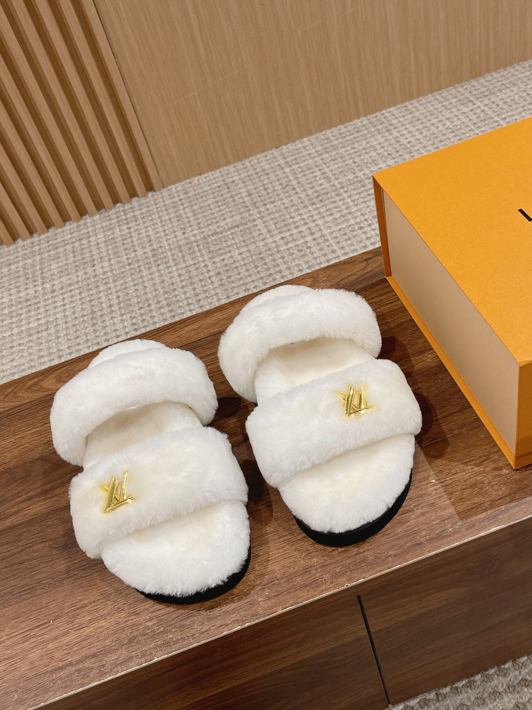 Louis Vuitton Sunset Flat Comfort Mule White Wool