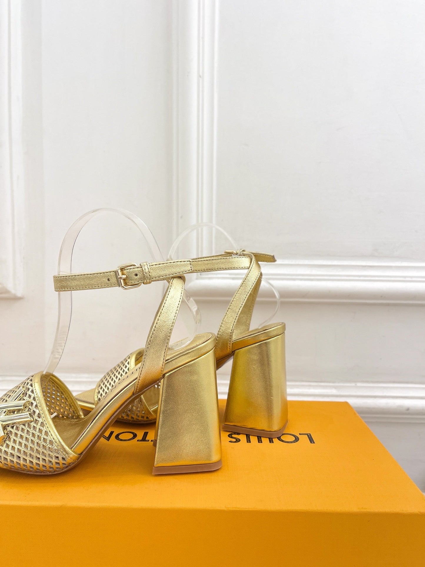 Louis Vuitton shake platform 90 gold metalic calfskin