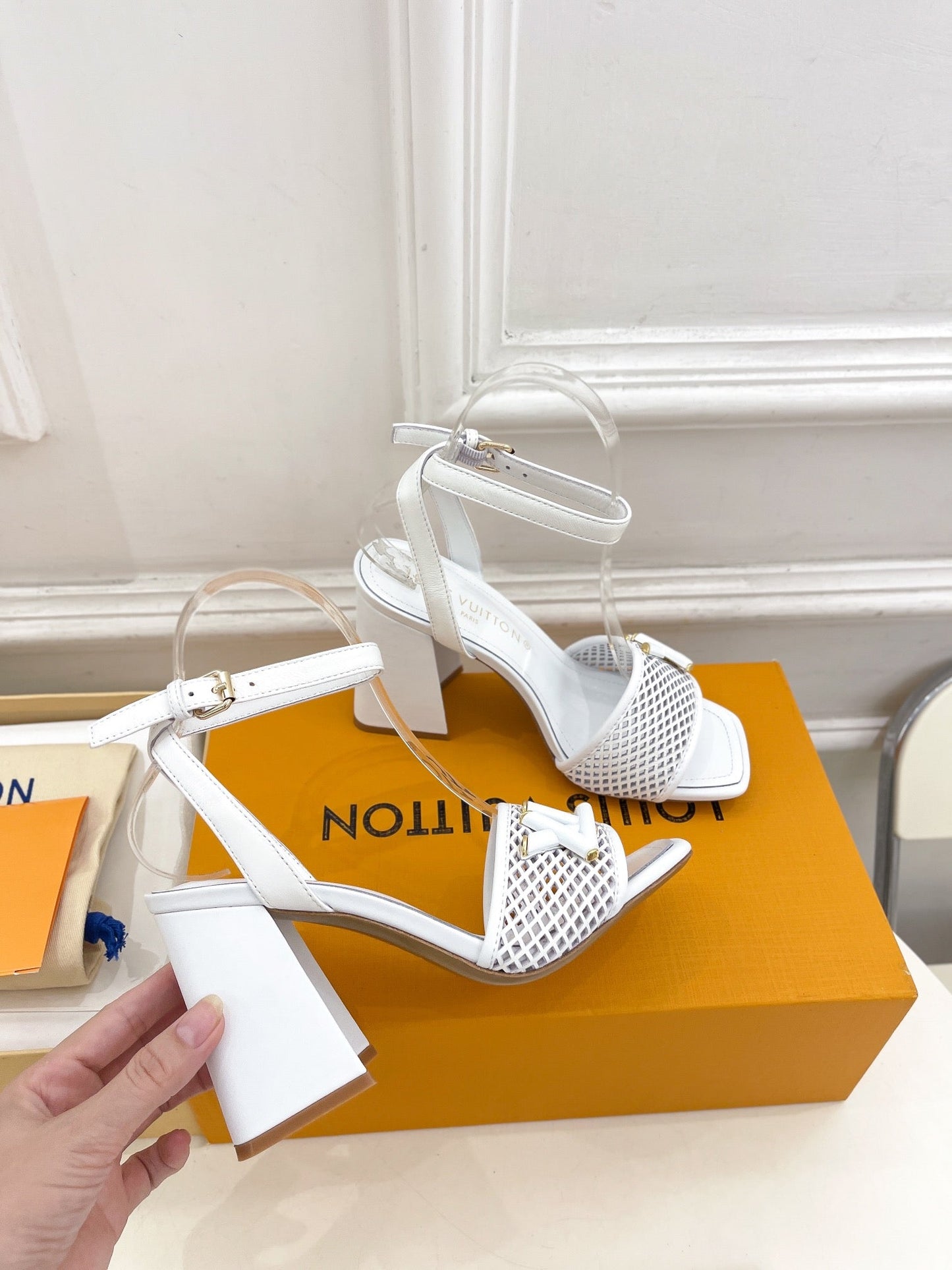 Louis Vuitton shake platform 90 white calfskin