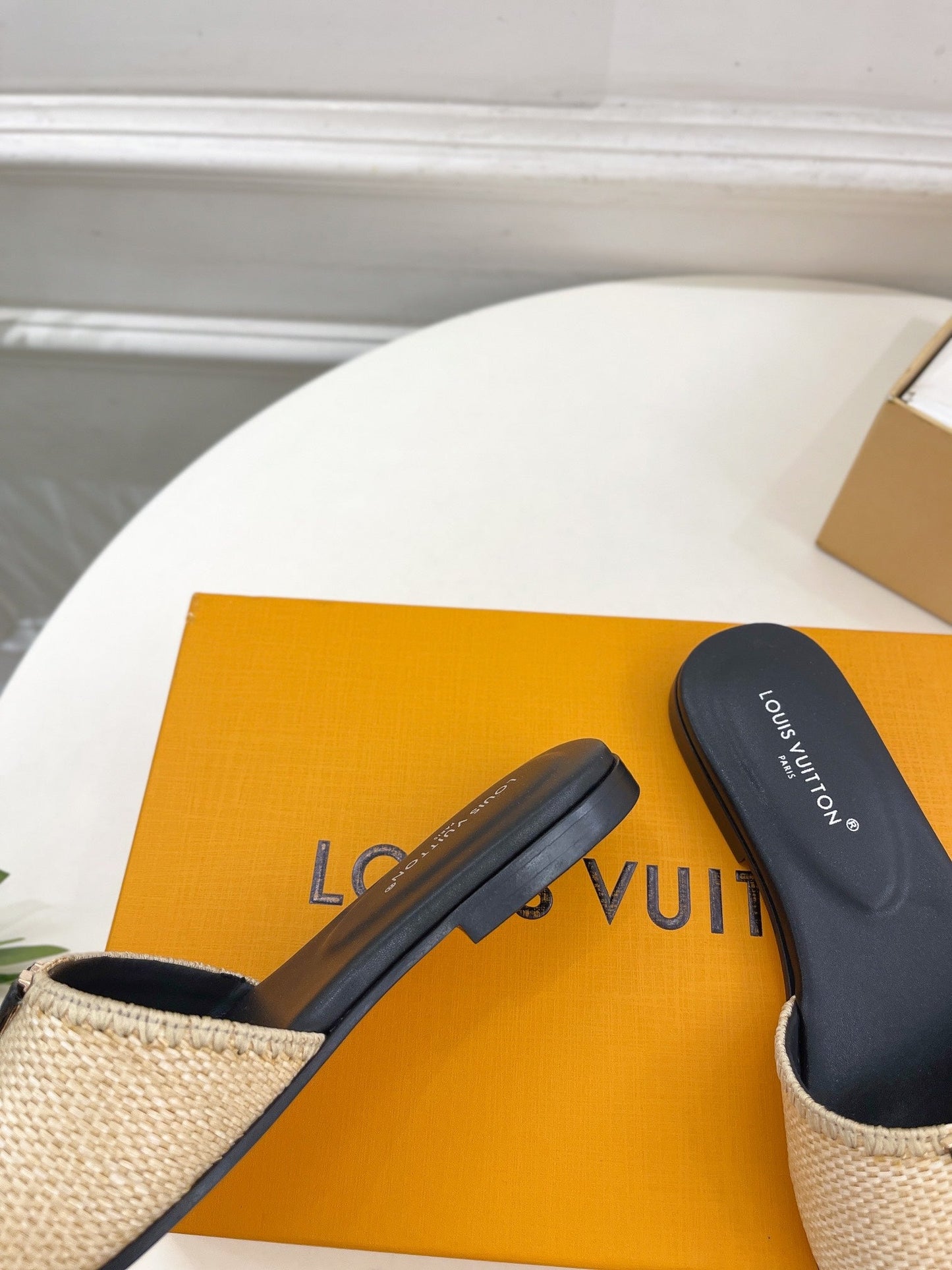 Louis Vuitton capri flat mule beige raffia black calfskin