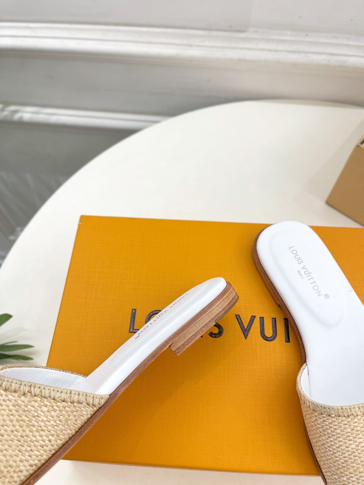 Louis Vuitton capri flat mule beige raffia white calfskin