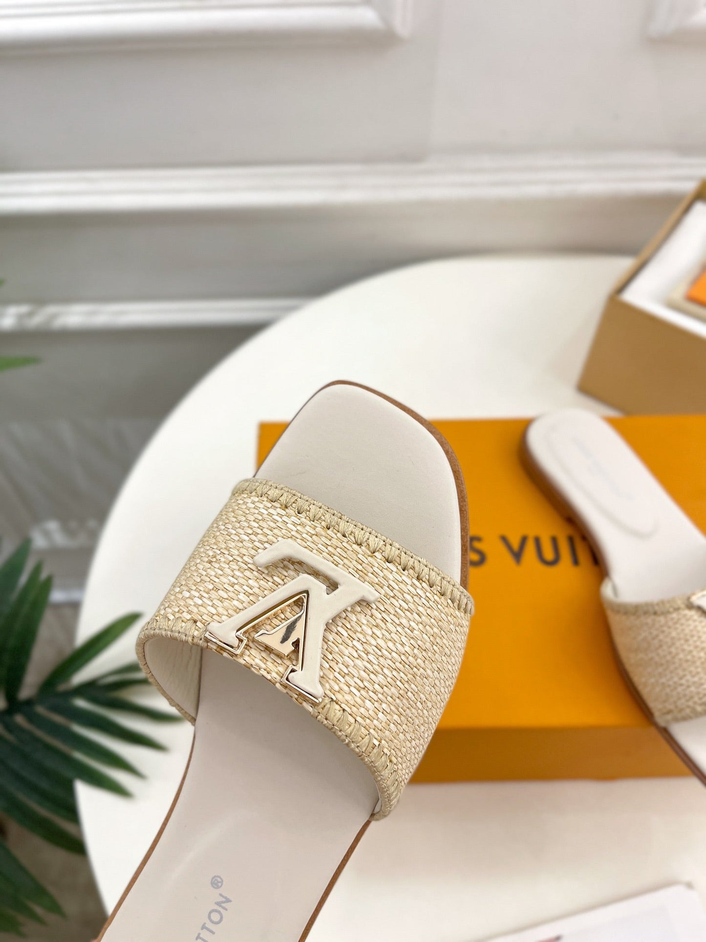 Louis Vuitton capri flat mule beige raffia cream calfskin