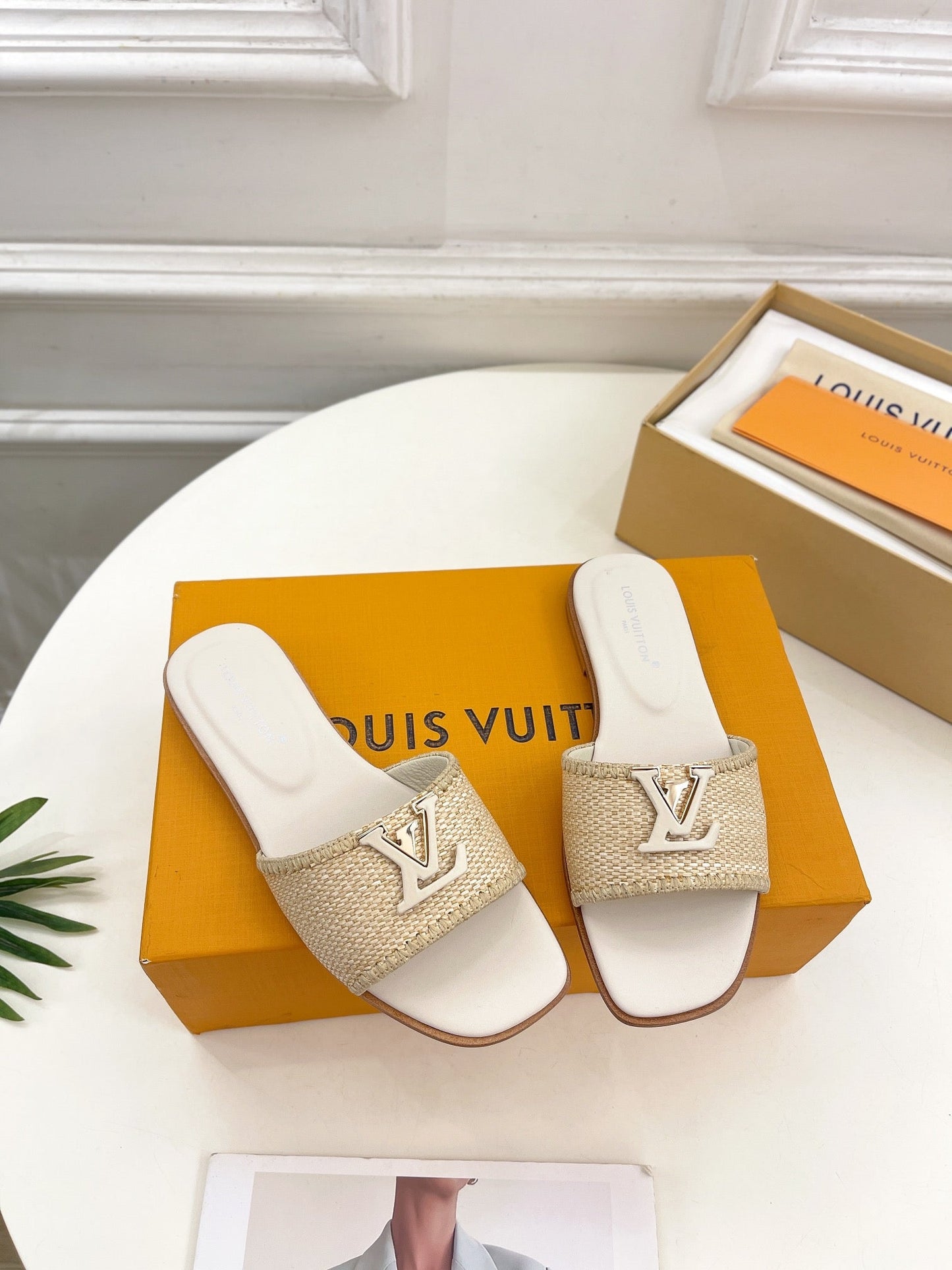 Louis Vuitton capri flat mule beige raffia cream calfskin