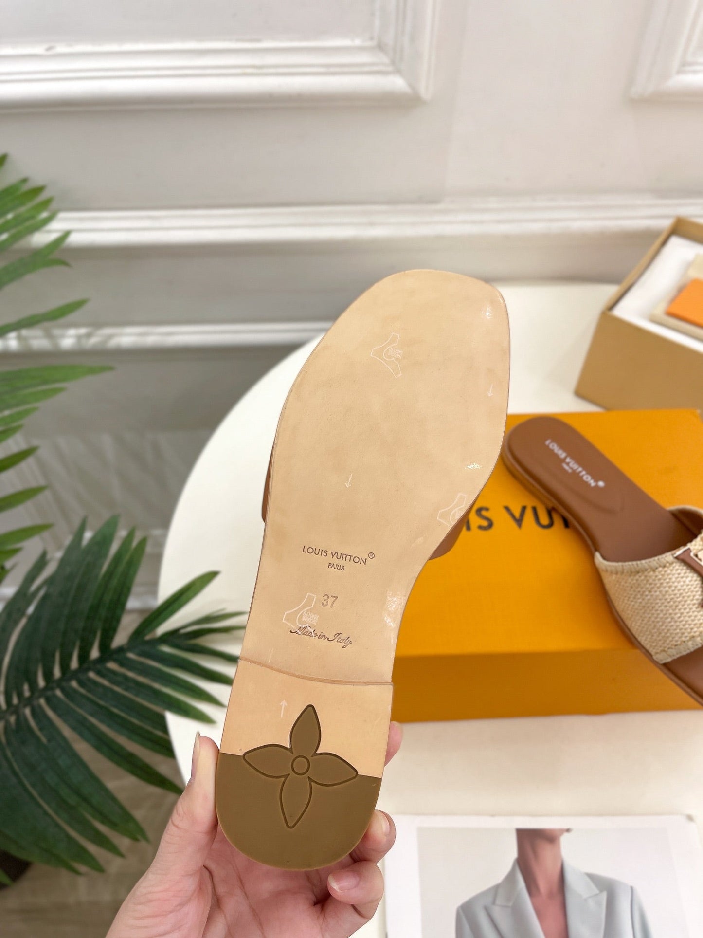 Louis Vuitton capri flat mule beige raffia dark brown calfskin