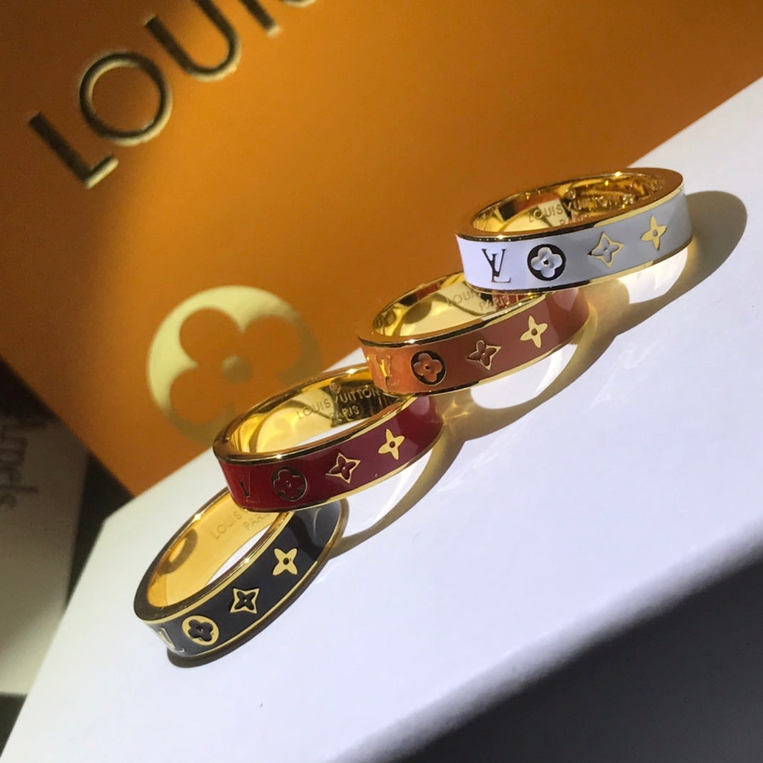 Louis Vuitton LOGO STAR AND SUN RING