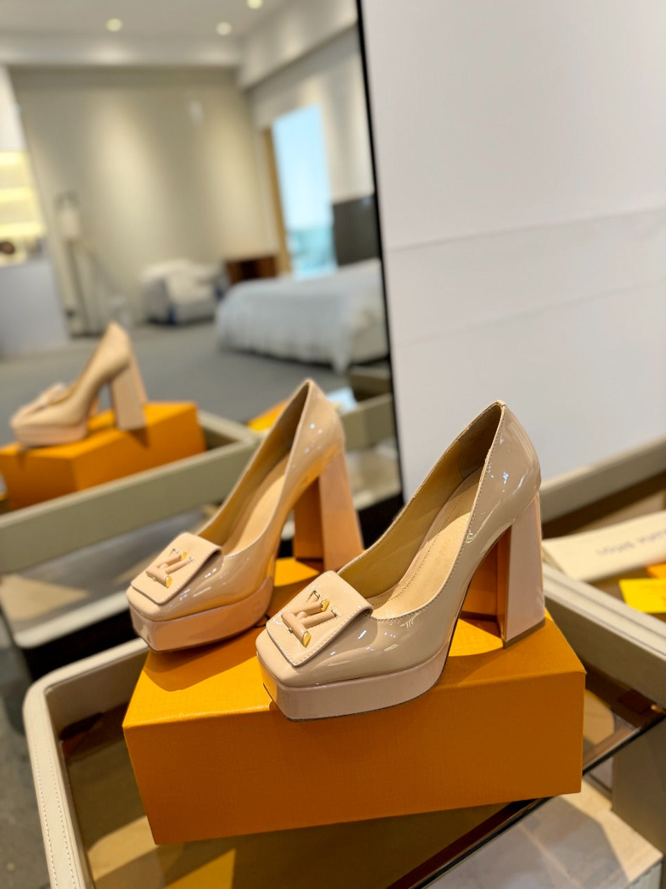 Louis Vuitton Shake Pump 120mm Beige Cowhide